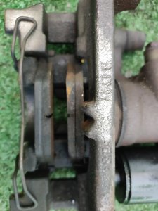 Суппорт задний правый SUBARU LEVORG VM4 2017