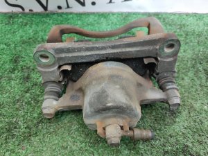 Суппорт передний правый SUBARU IMPREZA GG2 2006