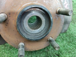 Ступица передняя правая MITSUBISHI GALANT FORTIS CY3A 2010