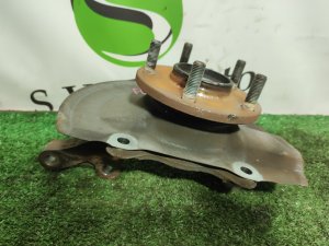 Ступица передняя левая MITSUBISHI GALANT FORTIS CY3A 2010