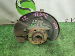 Ступица передняя правая VOLVO XC70