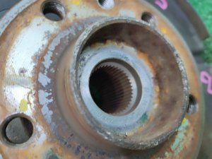 Ступица передняя левая VOLVO XC70 УНИВЕСАЛ 2008