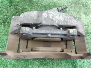 Суппорт передний правый под 316 мм диск VOLVO XC70 УНИВЕСАЛ 2008