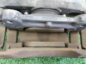 Суппорт передний левый под 316 мм диск VOLVO XC70 УНИВЕСАЛ 2008