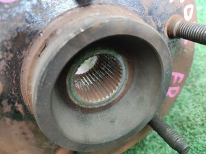 Ступица передняя правая LINCOLN NAVIGATOR UN173 2001