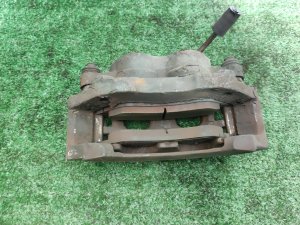 Суппорт передний левый LINCOLN NAVIGATOR UN173 2001