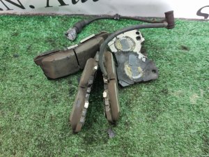 Тормозные колодки (передние) LEXUS LS460 USF40 2007