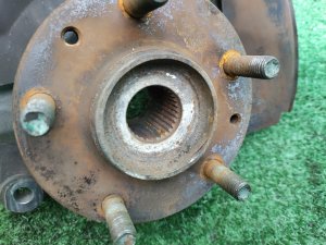 Ступица передняя левая MAZDA ATENZA OEM GP9A3303X GG3P 2005