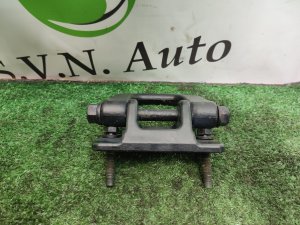 Крюк буксировочный HUMMER H3 2007