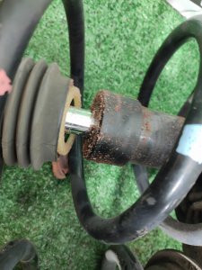 Стойка передняя (пара) NISSAN X-TRAIL OEM E4302JG71A, E4303JG71A DNT31 2010