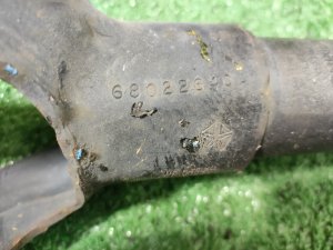 Стойка передняя правая JEEP GRAND CHEROKEE WK2 2011