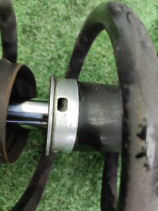 Стойка передняя (пара) CHEVROLET CAPTIVA OEM 20945999, 20946000 C140 2011