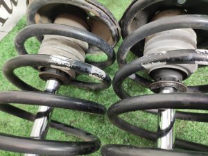 Стойка передняя (пара) MITSUBISHI DIAMANTE OEM MB892355 F12A 1994