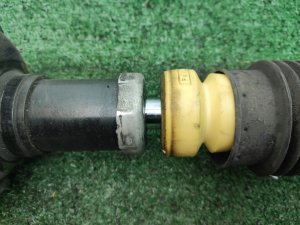 Стойка передняя правая MAZDA CX-7 OEM EG2334700B ER3P 2010