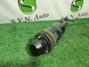 Стойка передняя правая 4WD TOYOTA CROWN MAJESTA OEM 4801030150 UZS187 2004