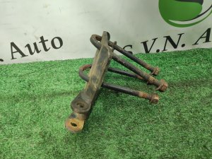 Стремянка рессоры правая HUMMER H3 OEM 11610227, 15295280 2007