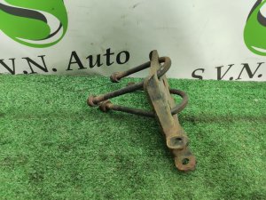 Стремянка рессоры левая HUMMER H3 OEM 11610227, 15295279 2007