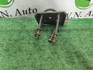 Стремянка рессоры левая HUMMER H3 OEM 11610227, 15295279 2007