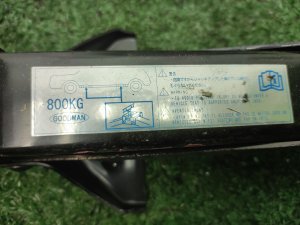 Домкрат MAZDA AXELA BKEP 2006