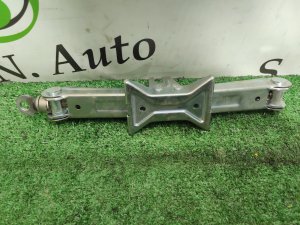 Домкрат TOYOTA 2000-