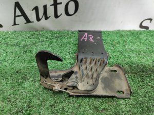 Крюк капота AUDI A8 OEM 4E0823485 4E 2006