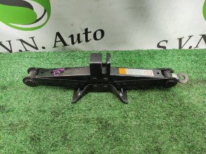 Домкрат MAZDA CX-7