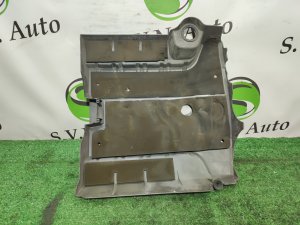 Декоративная крышка ДВС HUMMER H3 2007