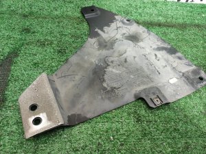 Защита днища кузова BMW 3 SERIES OEM 51757127361, 51757163563 E90 2006