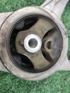 Подушка ДВС (задняя) HONDA ELYSION OEM 50810SJM000 RR1 2006