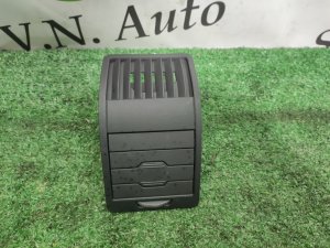 Дефлектор обдува салона правый 25816720, 15797628 HUMMER H3