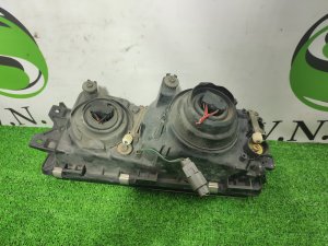 Фара правая MITSUBISHI DIAMANTE OEM MR162086 F12A 1994