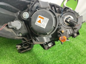 Фара левая P9562 MAZDA PREMACY OEM X CWEFW 2010