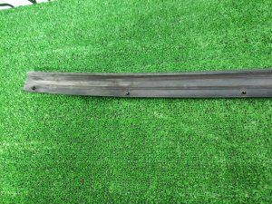 Уплотнитель двери (нижний) передний, правый NISSAN X-TRAIL OEM 80838JG000 DNT31 2010