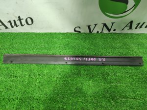 Уплотнитель двери задний правый (нижний) NISSAN X-TRAIL OEM 82838JG000 DNT31 2010