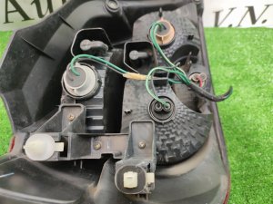 Стоп сигнал правый MITSUBISHI AIRTREK OEM MN175254 CU2W 2004