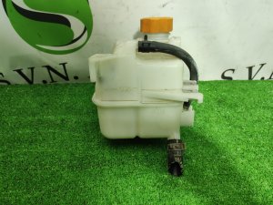 Расширительный бачок CHEVROLET CAPTIVA OEM 20987017 C140 2011