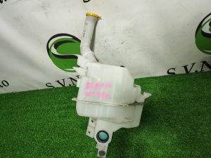 Бачок омывателя MAZDA AXELA OEM BBM467480 BLEFW 2010