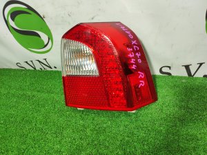 Стоп сигнал правый VOLVO XC70 OEM 30698984 УНИВЕСАЛ 2008