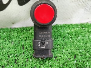 Датчик парктроника 31341343 VOLVO V40