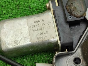 Стеклоподьемник передний правый NISSAN SERENA OEM 807204N001 PC24 2002