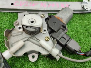 Стеклоподьемник передний левый MITSUBISHI AIRTREK OEM MR573877 CU2W 2004