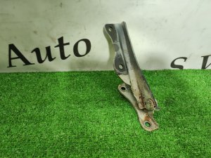 Петля капота правая SUBARU IMPREZA OEM 57260AE020 GG2 2005