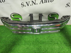 Решетка радиатора HONDA STEPWGN OEM 71121SZWJ01 RK5 2009-2015