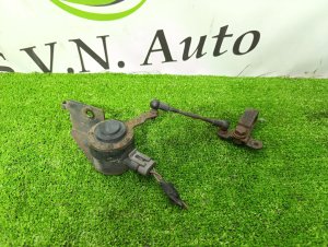 Датчик высоты дорожного просвета (задний) CADILLAC ESCALADE 2004