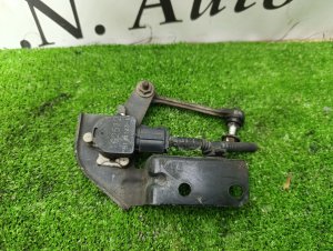 Датчик высоты дорожного просвета (передний) MU000310 MITSUBISHI PAJERO