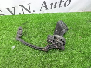 Датчик высоты дорожного просвета (передний) AUDI A4 OEM 8E0907503 8EBWEF 2005