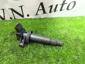 Катушка зажигания TOYOTA ISIS OEM 90919-02239 ZNM10 2005