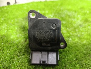 Датчик массового расхода воздуха TOYOTA MARK X OEM 2220415010 GRX120 2005