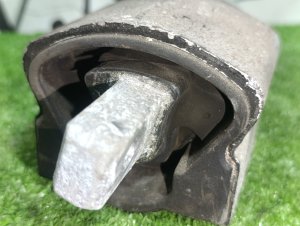 Подушка АКПП MERCEDES-BENZ C230 OEM A2112420340 2006