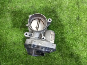 Дроссельная заслонка VOLVO V50 OEM 31293045 MW43 2010